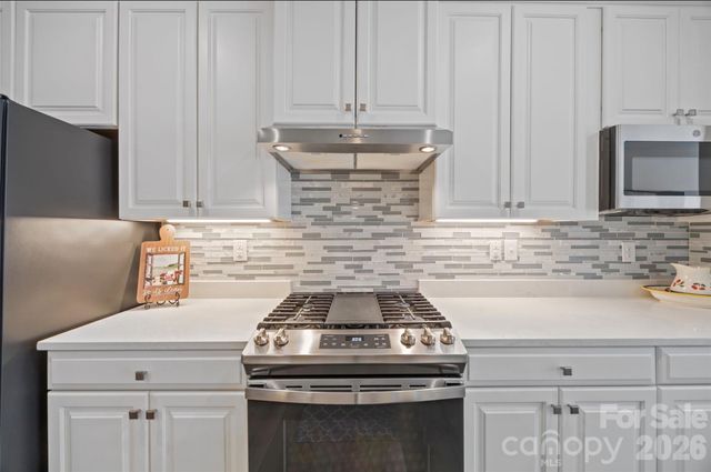 913 Prince Garrett Way, Denver, NC 28037