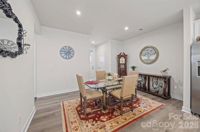 913 Prince Garrett Way, Denver, NC 28037