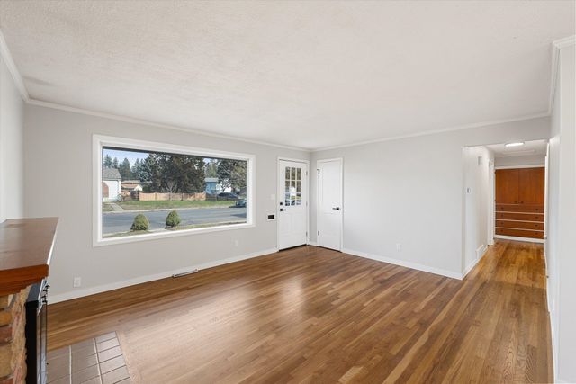 3527 W W Wellesley Ave, Spokane, WA 99205