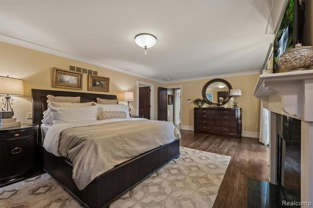 25325 Devon Lane, Franklin, MI 48025