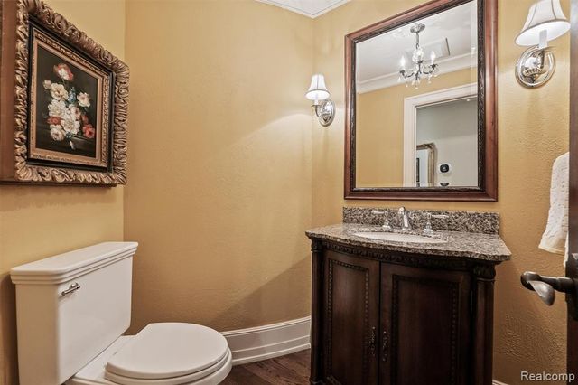 25325 Devon Lane, Franklin, MI 48025