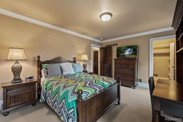 25325 Devon Lane, Franklin, MI 48025