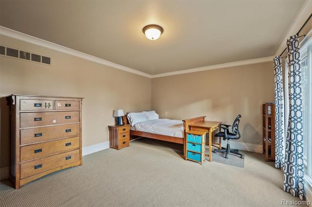 25325 Devon Lane, Franklin, MI 48025
