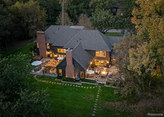 25325 Devon Lane, Franklin, MI 48025