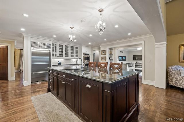 25325 Devon Lane, Franklin, MI 48025