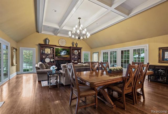 25325 Devon Lane, Franklin, MI 48025