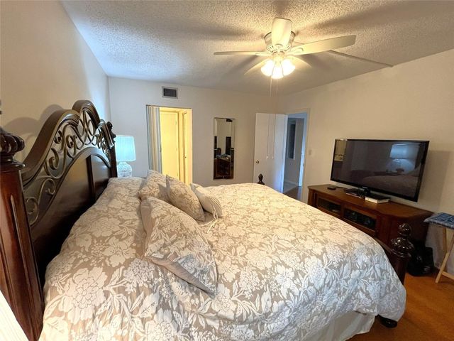 7837 Golf Circle Drive 206, Margate, FL 33063