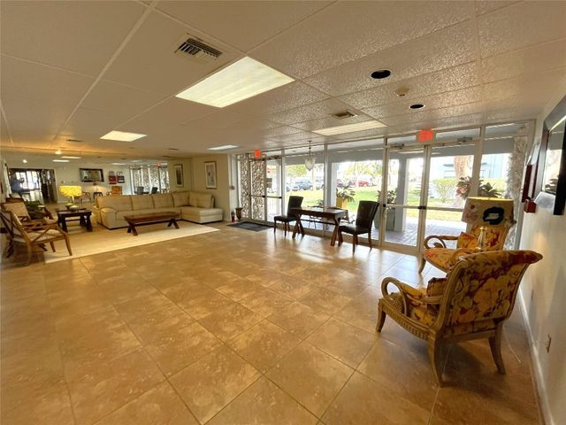 7837 Golf Circle Drive 206, Margate, FL 33063