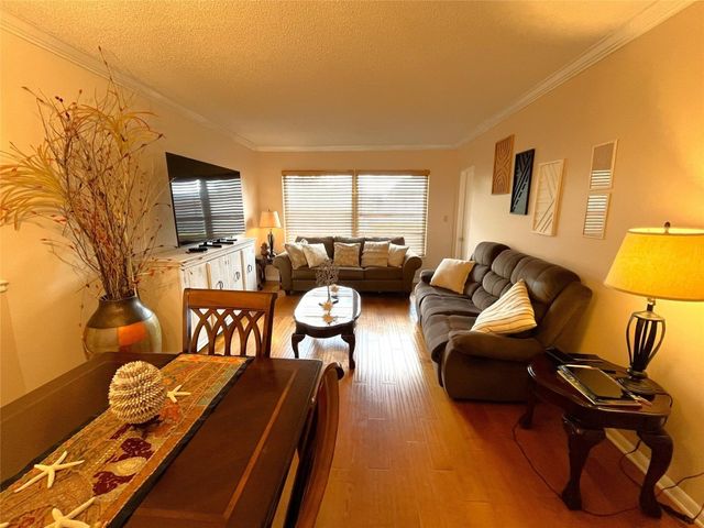 7837 Golf Circle Drive 206, Margate, FL 33063