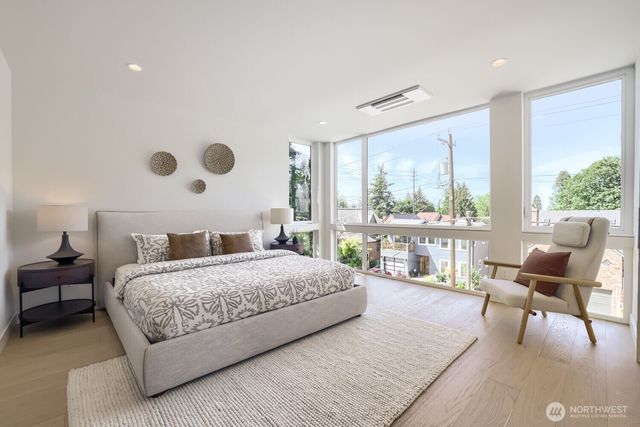 813 NE 90th Street, Seattle, WA 98115