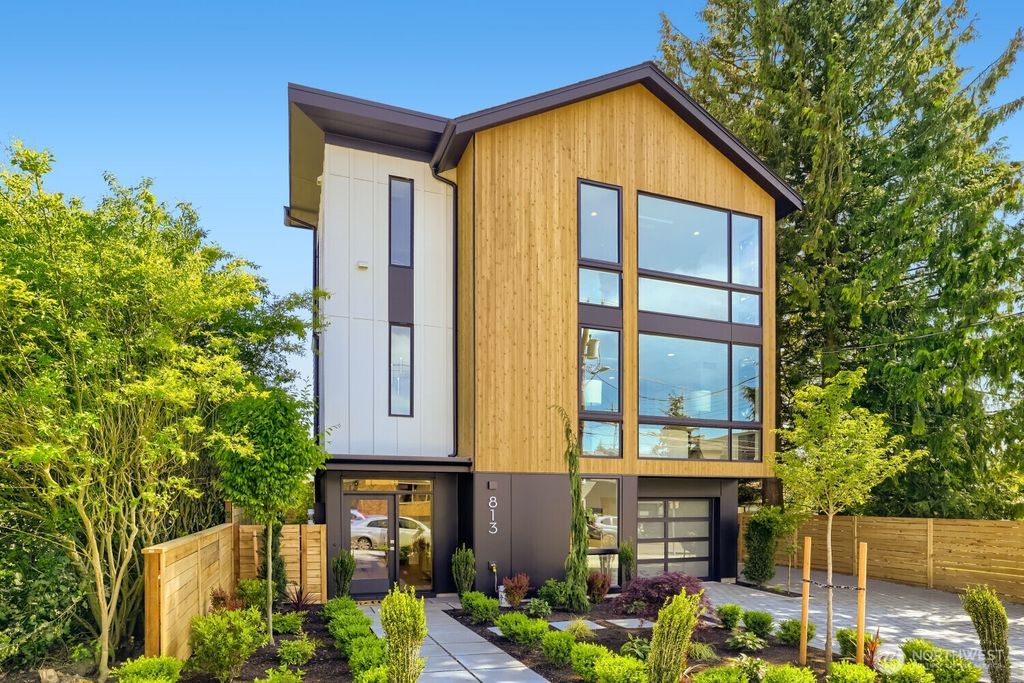 813 NE 90th Street, Seattle, WA 98115
