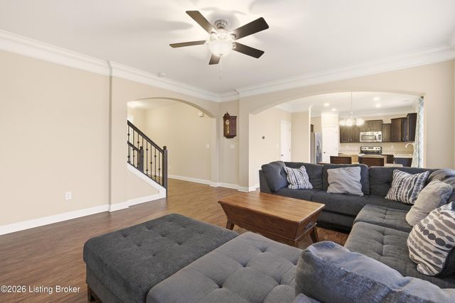 1129 Cherry Hollow Rd, La Grange, KY 40031