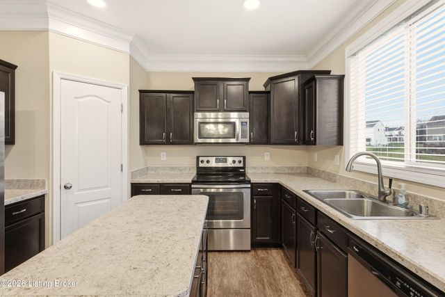 1129 Cherry Hollow Rd, La Grange, KY 40031