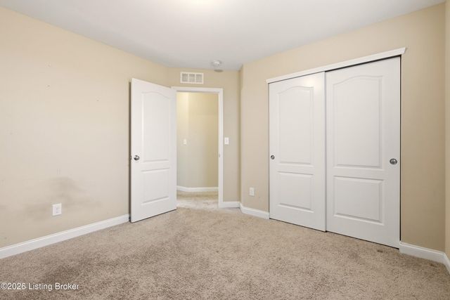 1129 Cherry Hollow Rd, La Grange, KY 40031