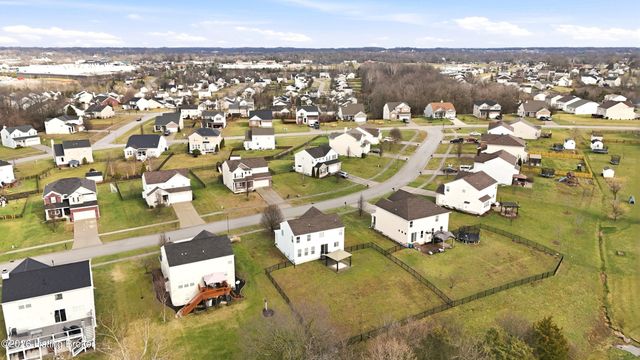 1129 Cherry Hollow Rd, La Grange, KY 40031