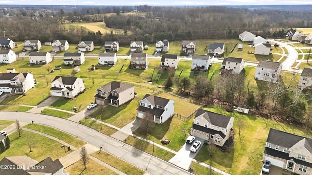 1129 Cherry Hollow Rd, La Grange, KY 40031