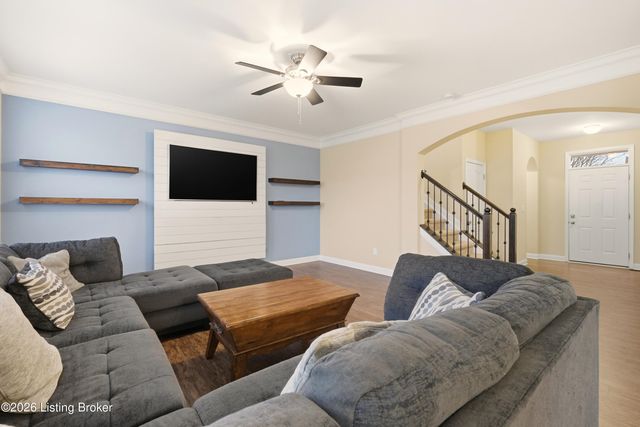 1129 Cherry Hollow Rd, La Grange, KY 40031