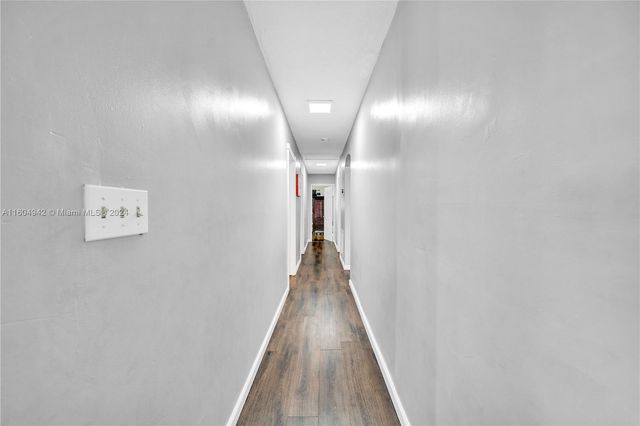 875 E 29th St, Hialeah, FL 33013