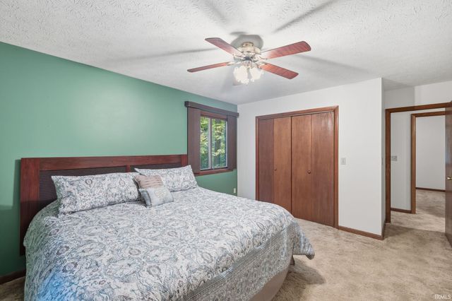 946 E Chambers Pike, Bloomington, IN 47408