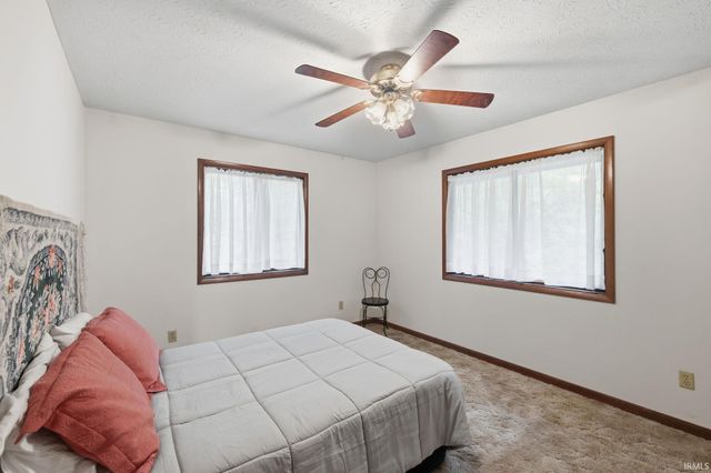 946 E Chambers Pike, Bloomington, IN 47408