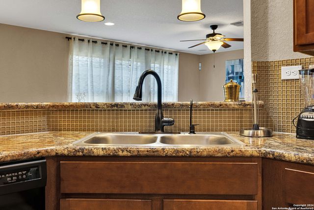 6730 Carmona Pass, San Antonio, TX 78252
