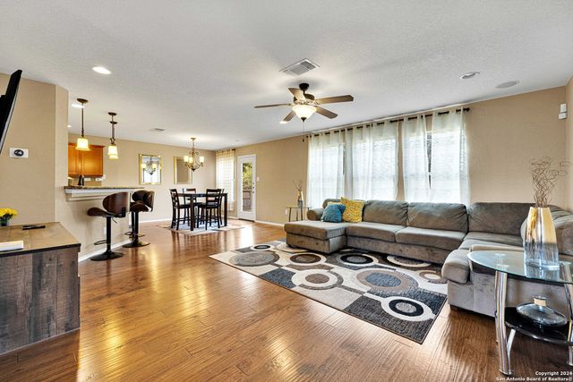 6730 Carmona Pass, San Antonio, TX 78252