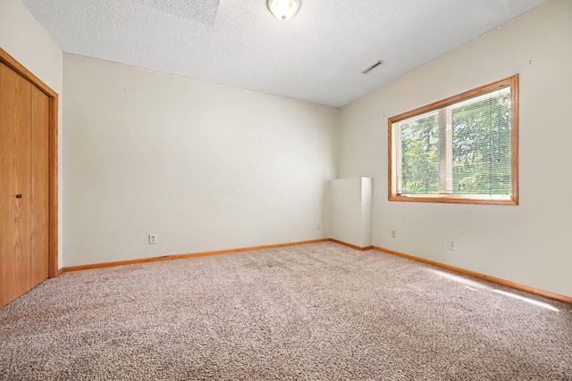 3850 Jamestown Curve, Woodbury, MN 55129