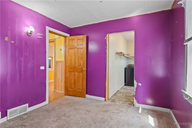 275 Pine Street, Lockport City, NY 14094