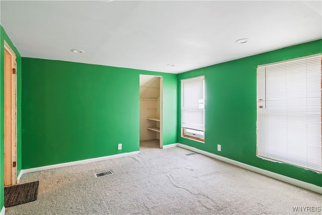 275 Pine Street, Lockport City, NY 14094