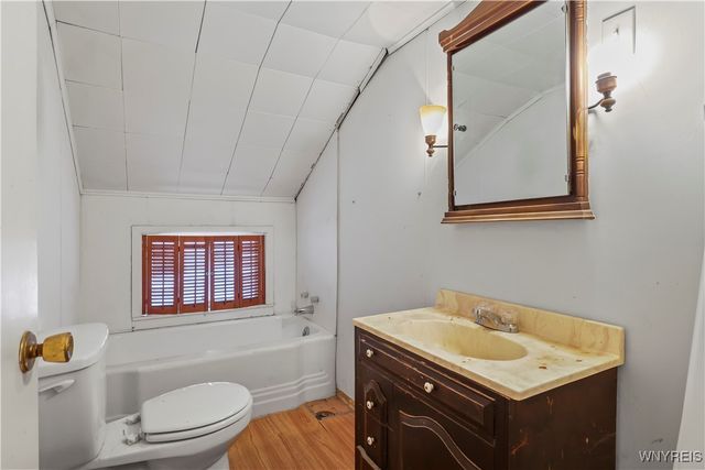 275 Pine Street, Lockport City, NY 14094