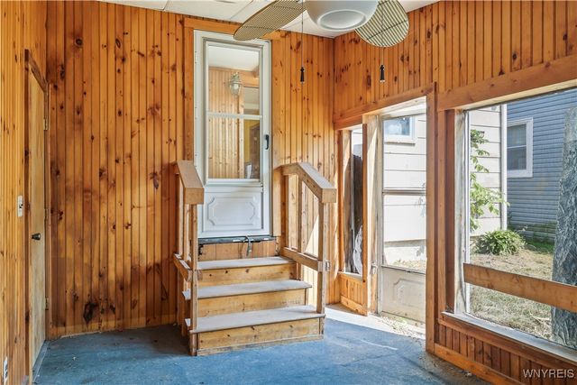 275 Pine Street, Lockport City, NY 14094