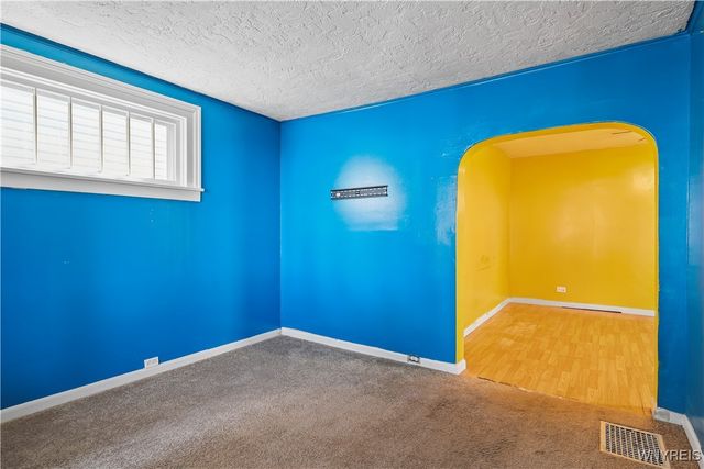 275 Pine Street, Lockport City, NY 14094