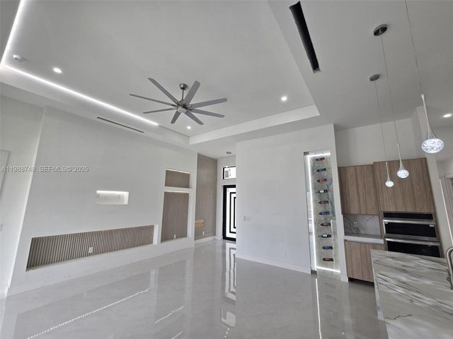 2006 Nelson RD N, Cape Coral, FL 33993