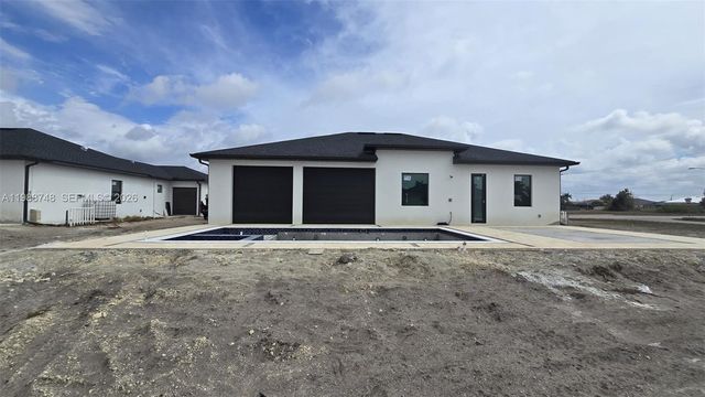 2006 Nelson RD N, Cape Coral, FL 33993