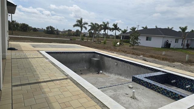 2006 Nelson RD N, Cape Coral, FL 33993