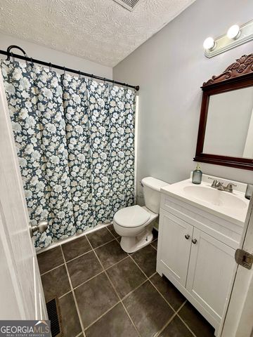 215 Seminary Ridge, Griffin, GA 30224