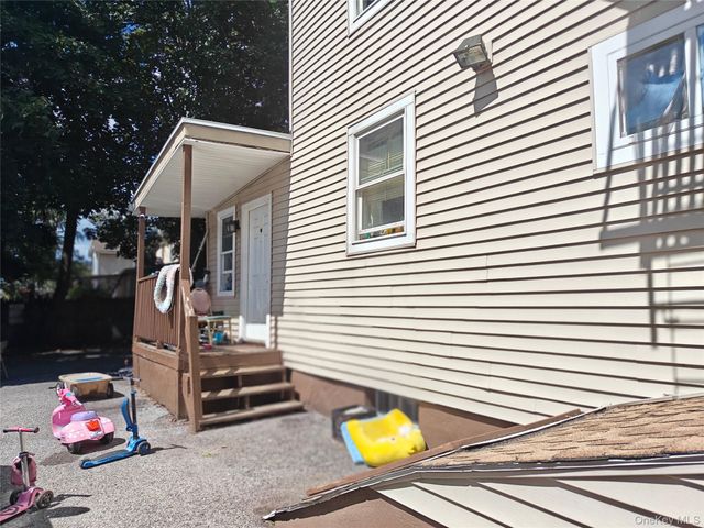 24 Jewett Avenue, Poughkeepsie, NY 12601