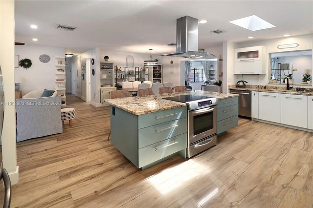 9000 SW 184th Ter, Cutler Bay, FL 33157