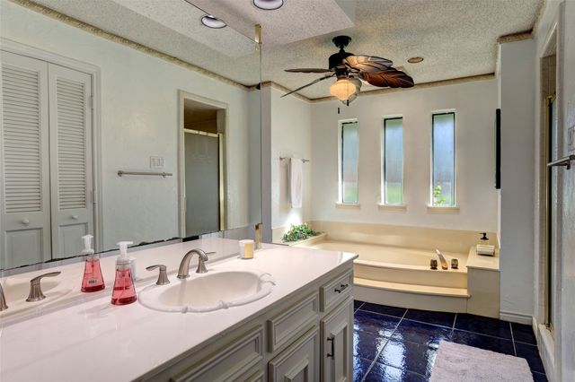 2918 Apple Valley Drive, Garland, TX 75043