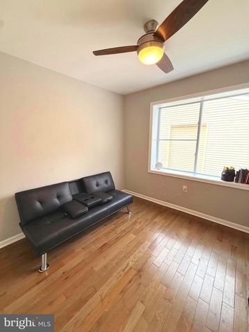 1319 49TH ST NE, Washington, DC 20019