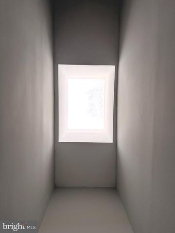 1319 49TH ST NE, Washington, DC 20019