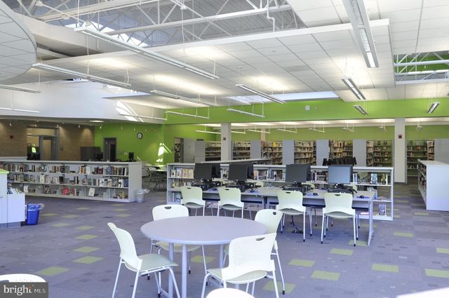 1319 49TH ST NE, Washington, DC 20019