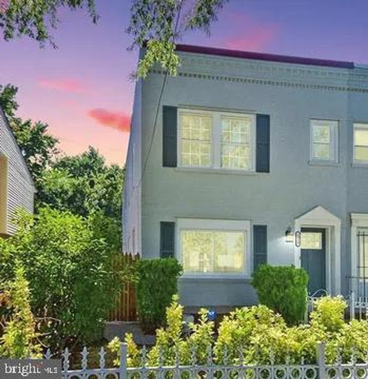 1319 49TH ST NE, Washington, DC 20019