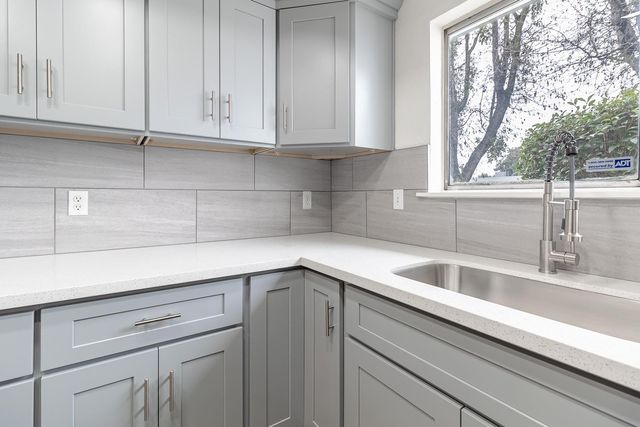 1128 Diablo Ave, Modesto, CA 95358