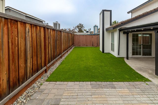 1128 Diablo Ave, Modesto, CA 95358