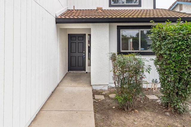 1128 Diablo Ave, Modesto, CA 95358