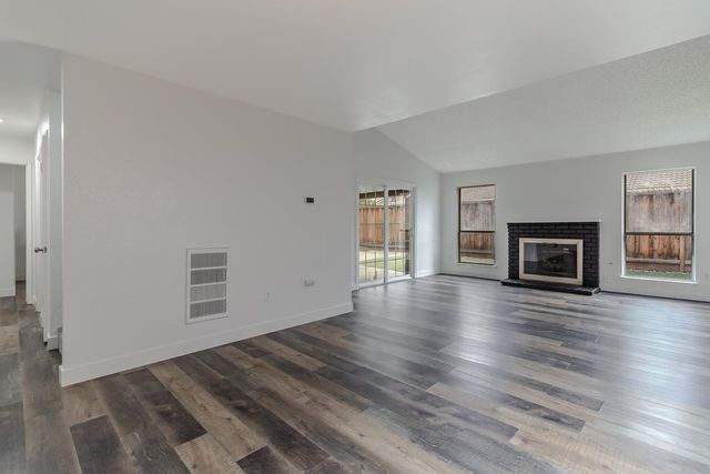 1128 Diablo Ave, Modesto, CA 95358