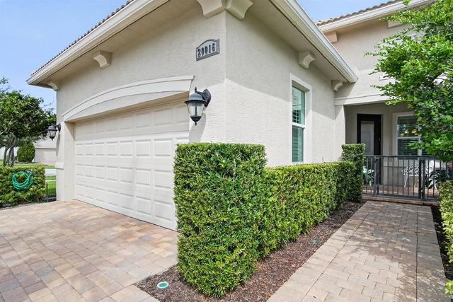 20016 SW Caserta Way, Port St. Lucie, FL 34986