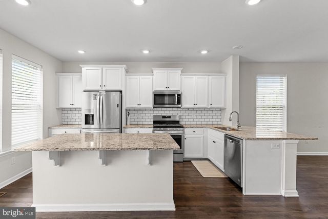 2 NAPLES LN, Mount Laurel, NJ 08054
