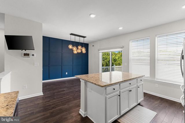 2 NAPLES LN, Mount Laurel, NJ 08054